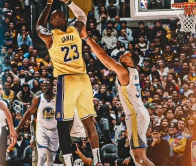 YIHAO- 险胜首场状态出色，湖人观众沸腾！，库里重返赛场再创辉煌时刻